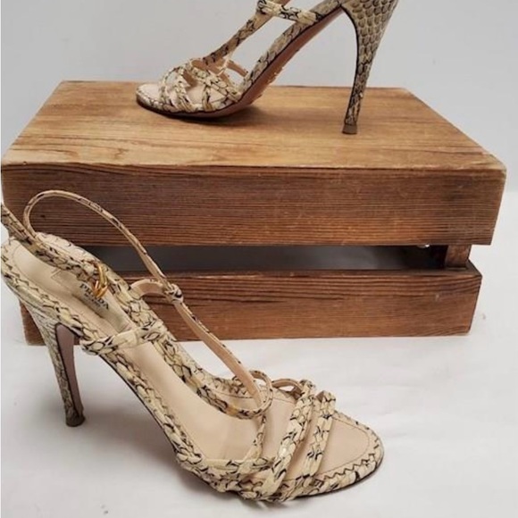 Prada high heels - Picture 2 of 5